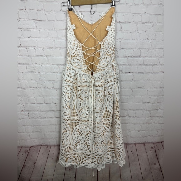 Two Sisters The Label Annabelle White Midi Dress Size 6 - Picture 4 of 7